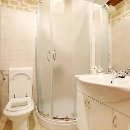 Josipa Guest house Sukosan