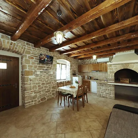 Guest house Josipa Sukosan